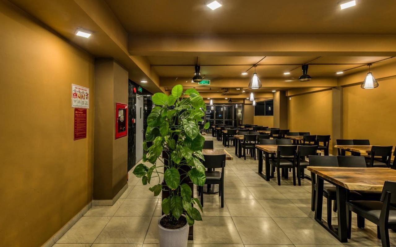 Cherry Hotel And Apartment Хошимин Екстериор снимка