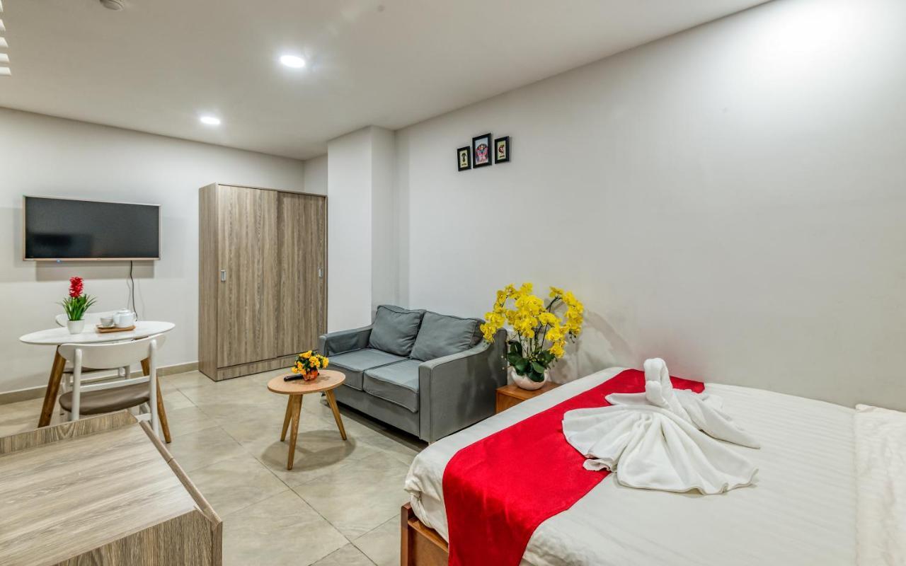 Cherry Hotel And Apartment Хошимин Екстериор снимка