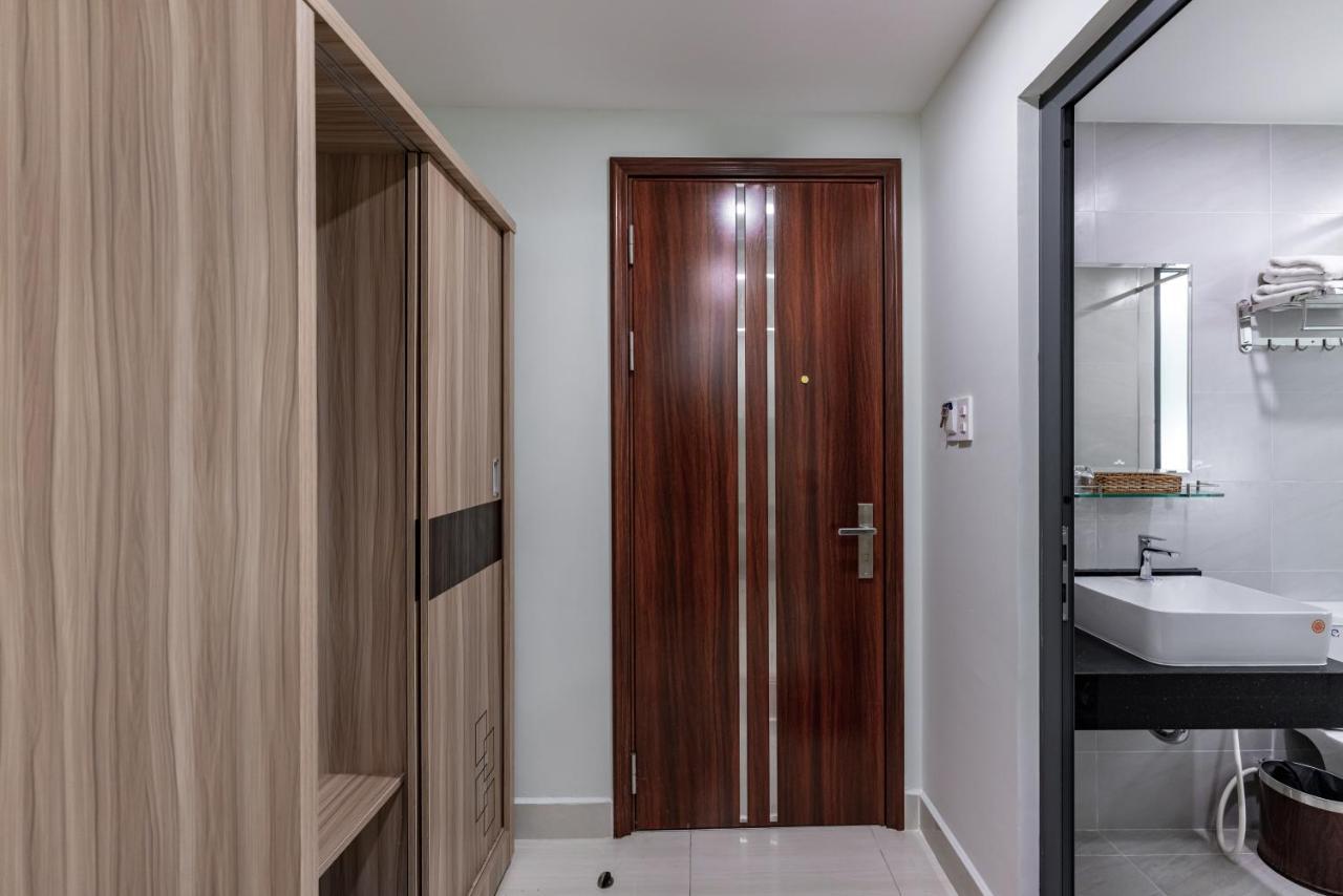 Cherry Hotel And Apartment Хошимин Екстериор снимка
